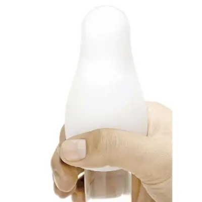 Egg masturbador masculino com textura interna, ideal para estímulo solo com toque realista.